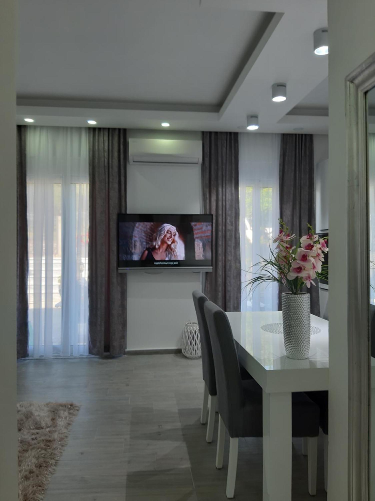 Apartments Pepdjonovic 울친 객실 사진